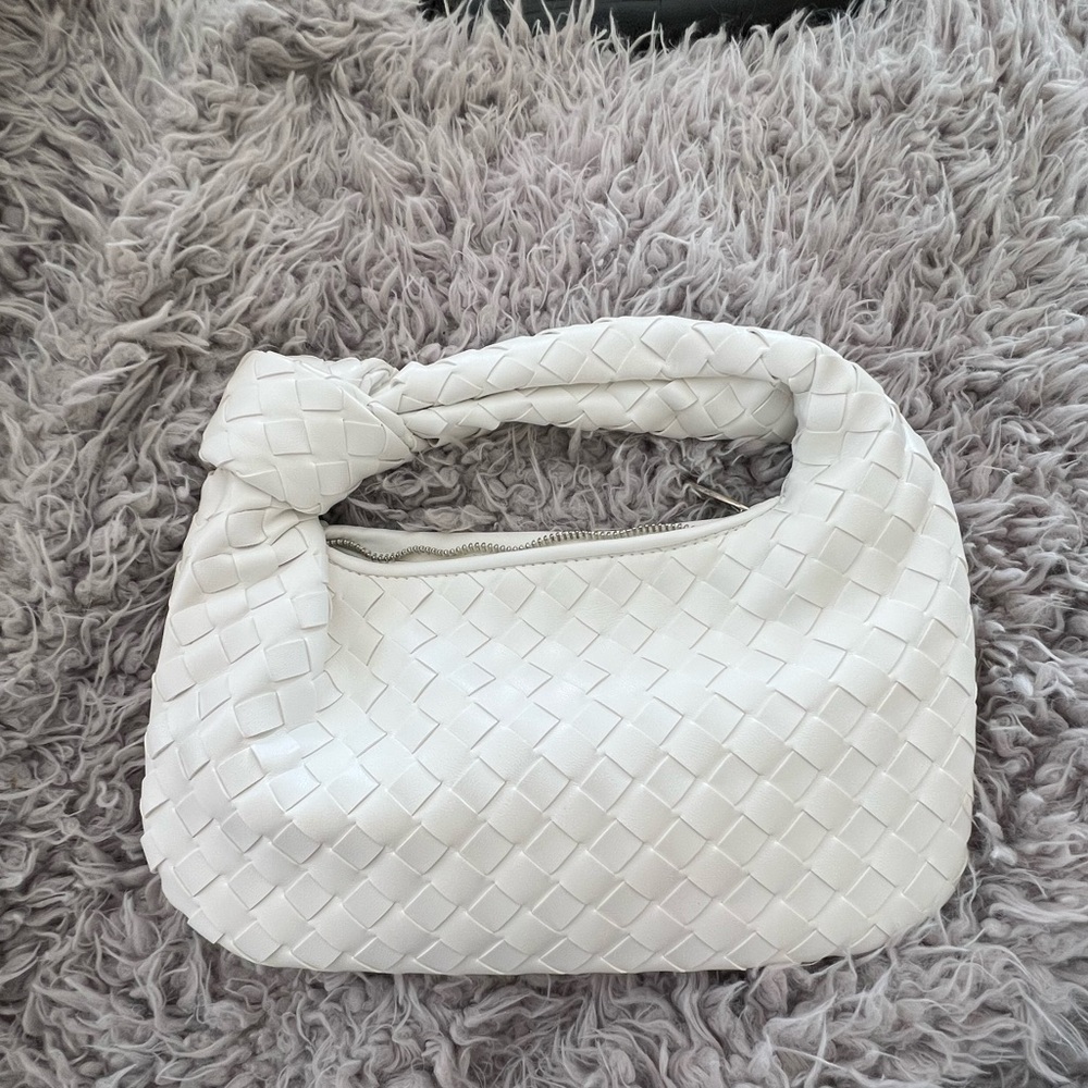White woven bag